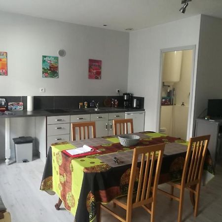 Logis Des Chouans Apartment Les Landes-Genusson Екстериор снимка
