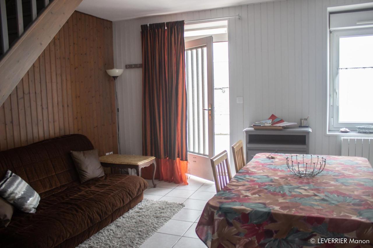Logis Des Chouans Apartment Les Landes-Genusson Екстериор снимка